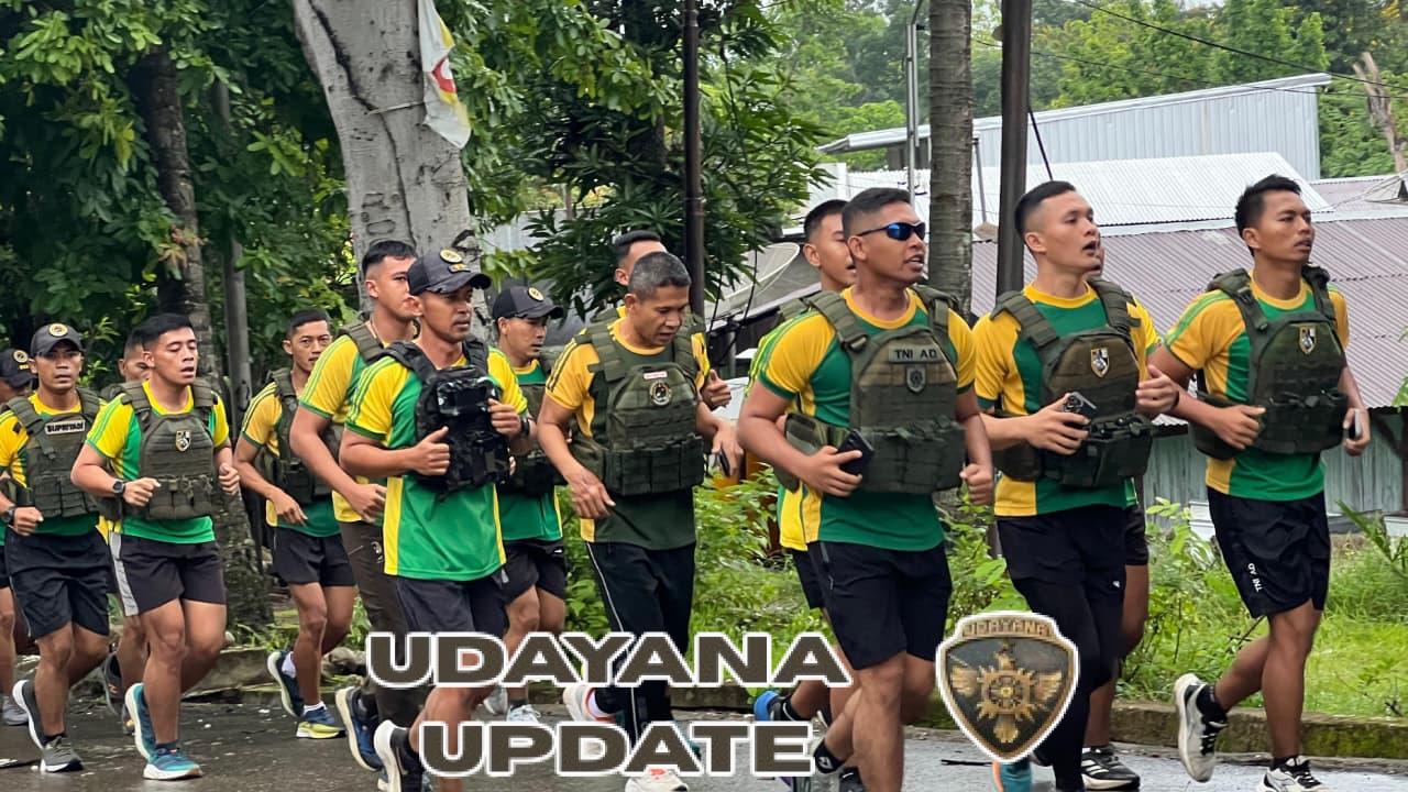 Gunakan Bodyvest, Prajurit Satgas Pamtas Lari Pagi 5K di Atambua
