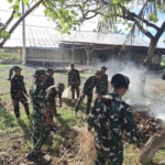 Peduli Lingkungan dan Rumah Ibadah, Prajurit Yonif TP 834/WM Bersama Warga Marapokot