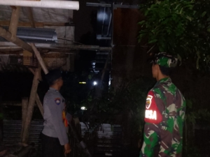 Cuaca Ekstrem di Maluk, Atap Rumah Warga Beterbangan