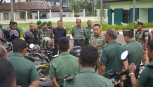 Pastikan Kesiapan Satuan, Dandim 1630/Mabar Pimpin Langsung Pemeriksaan Kendaraan Dinas