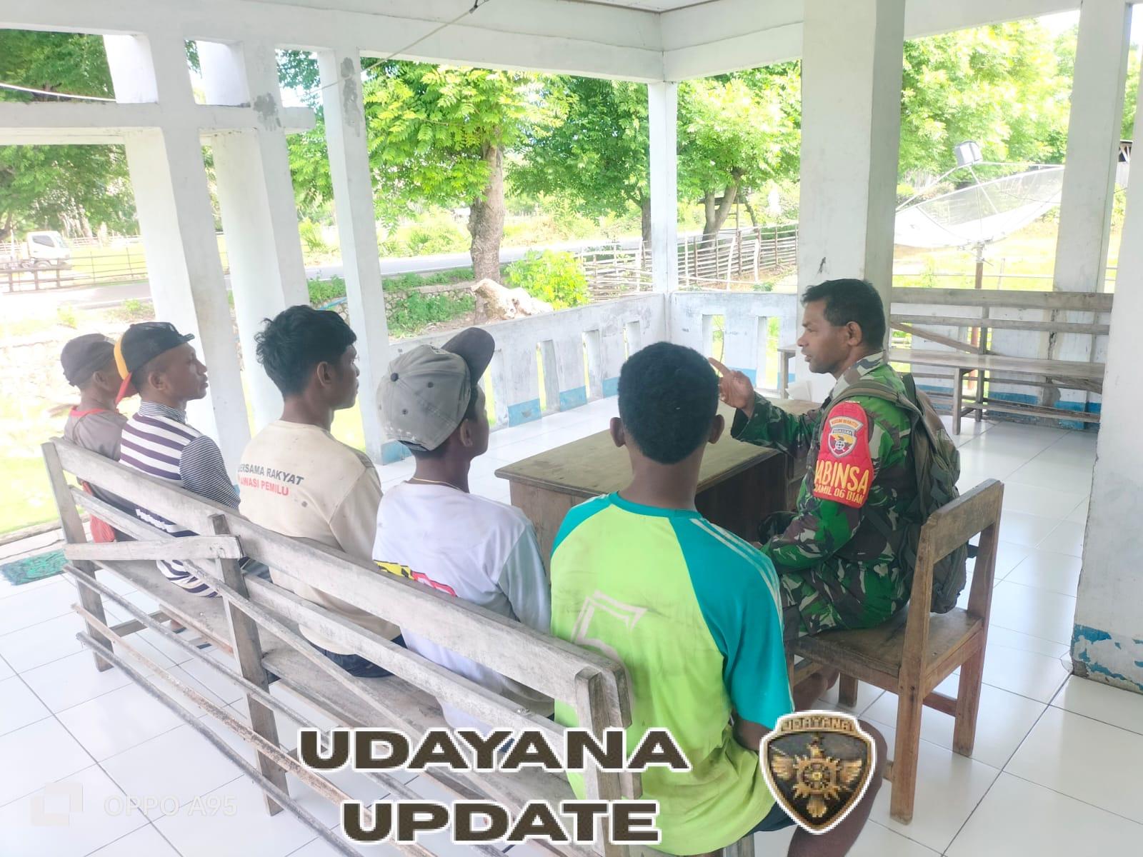 Babinsa Koramil 1618-06/Bian Pererat Hubungan dengan Pemuda dan Orang Tua Desa Ponu