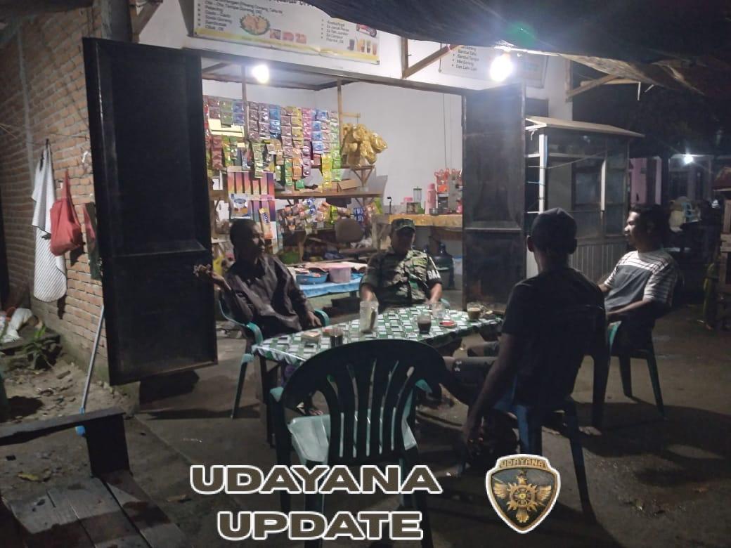 Sertu Sayuti Laksanakan Patroli Malam di Wilayah Koramil 1628-03/Seteluk