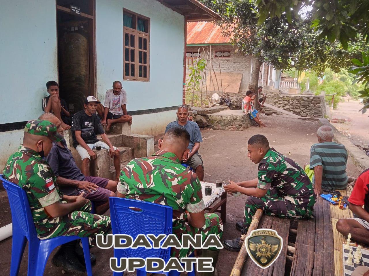 Pererat Kedekatan dengan Warga, Babinsa Pantau Wilayah di Pantar Timur