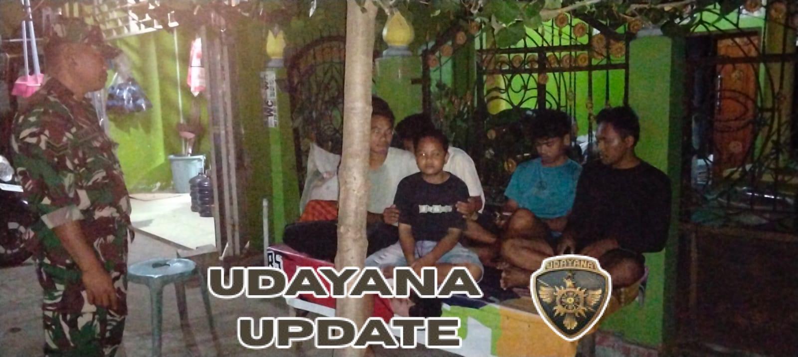 Babinsa Koramil Hu’u Gelar Patroli Ronda Malam Bersama Warga Desa Lepadi