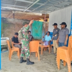 Babinsa Madaprama Edukasi Warga soal Keselamatan Berkendara di Jalan Ompu Beko