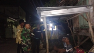 Babinsa Koramil 1614-01/Dompu Laksanakan Patroli Ronda Malam di Desa O’O
