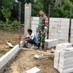 Babinsa Koramil 1630-01/Komodo Dampingi Pembangunan KDKMP di Wae Kelambu dan Nggorang