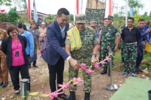 Korem 161/Wira Sakti Resmikan Sumur Bor Air Bersih Hasil Kolaborasi dengan Bank Mandiri dan Bank Arta Graha di Kota Kupang