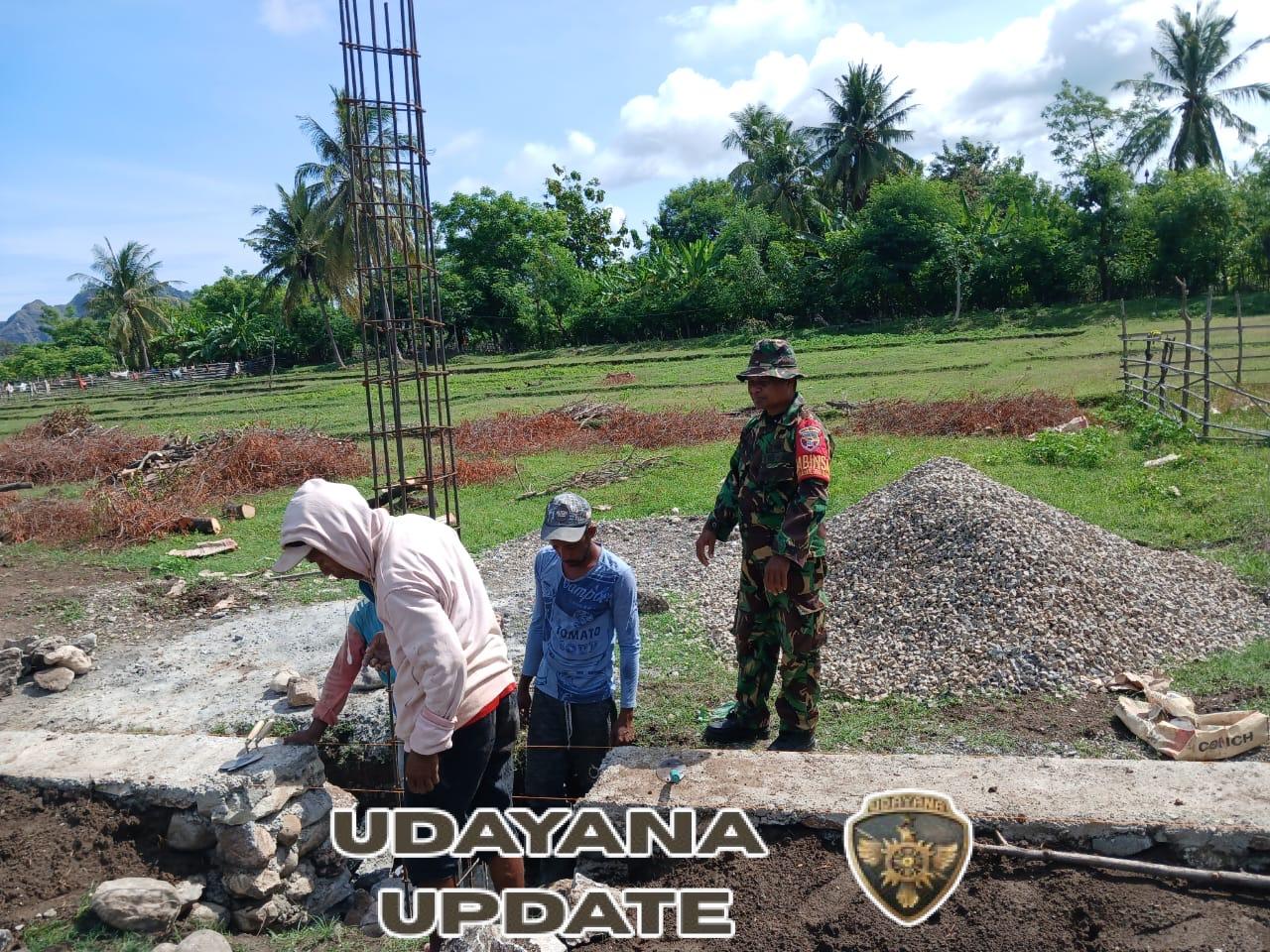 Babinsa Koramil 1618-06/Bian Pantau Langsung Progres Pembangunan KDKMP Desa Oepuah