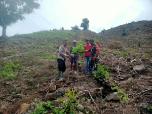Babinsa Woko Bersama Bhabinkamtibmas Mediasi Sengketa Lahan Warga