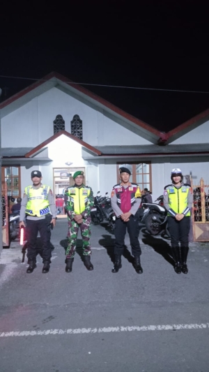 Babinsa Koramil 1625-01/Bajawa Amankan Misa Penutupan Tahun 2025 di Biara Karmel Tanalodu Pengamanan Misa Penutupan Tahun 2025,