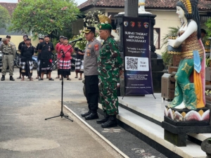 Koramil 1616-05/Sukawati Bersinergi dengan Polsek Sukawati Gelar Apel Pengamanan Malam Tahun Baru 2025–2026