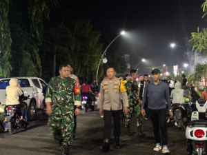 Dandim 1603/Sikka Bersama Kapolres Pimpin Patroli Gabungan Pengamanan Pergantian Tahun 2026