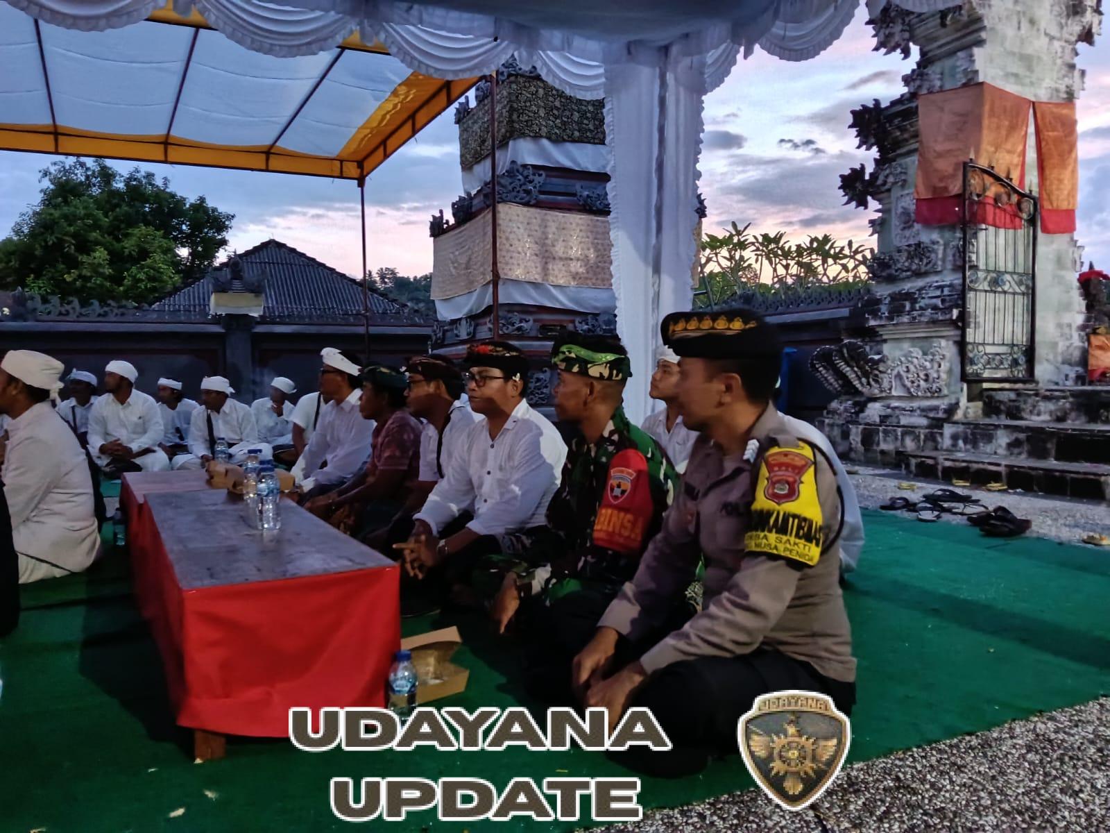 Danramil Nusa Penida Kerahkan Babinsa Kawal Upacara Pamikukuhan Lan Pejaya – jayaan Bendesa Lan Prajuru