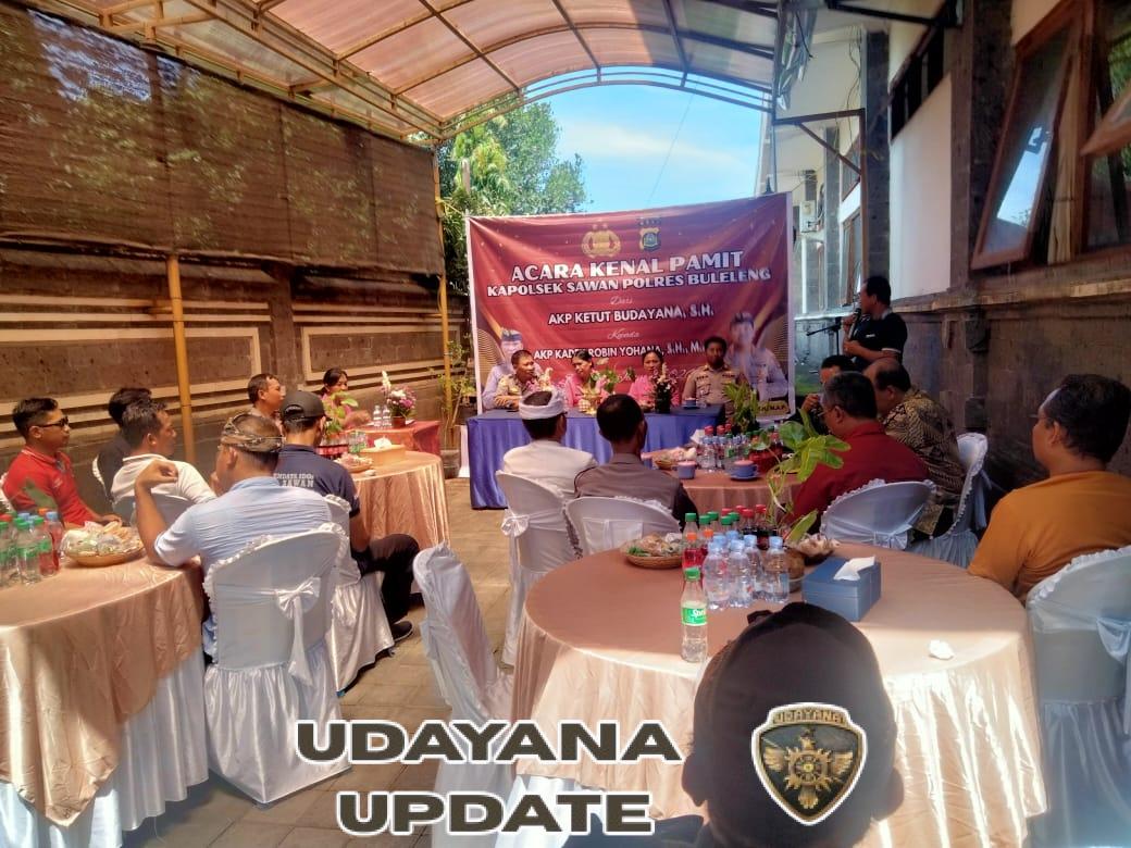 Danramil 1609-09/Sawan Hadiri Acara Pisah Sambut Kapolsek Sawan di Mako Polsek