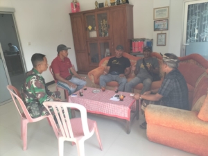 Pererat Sinergitas, Babinsa Umejero Gelar Komsos Bersama Tokoh Masyarakat Guna Perkuat Keamanan Wilayah