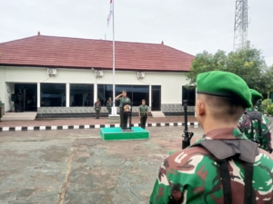 Perteguh Kedisiplinan Prajurit, Kodim 1617/Jembrana Gelar Upacara Bendera Mingguan