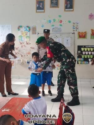 Babinsa Kamasan Dampingi Uji Coba Pendistribusian MBG, Pastikan Aman Dan Lancar