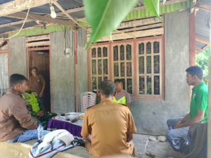 Musim Hujan, Babinsa Koramil Amanatun Utara Intensifkan Monitoring Wilayah di Desa Lotas.