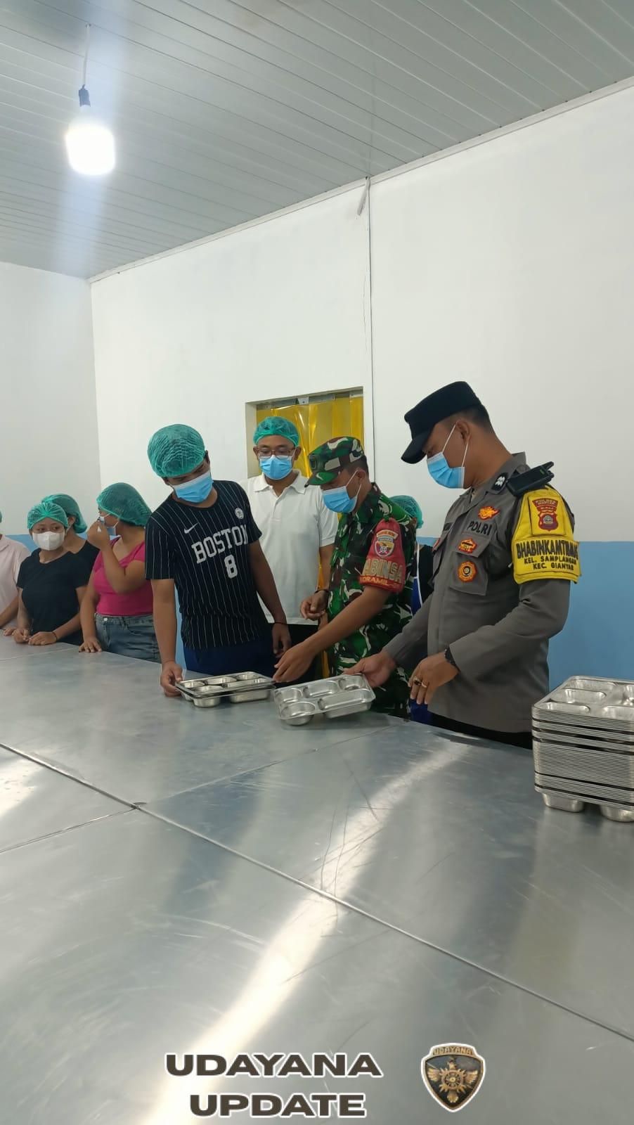 Babinsa Samplangan Monitor Uji Coba Dapur SPPG, Pastikan Program Makan Bergizi Gratis Aman