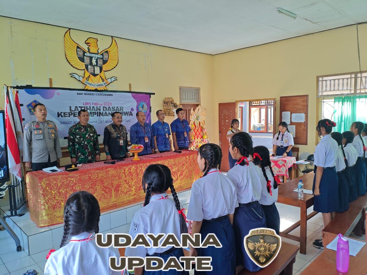 Tanamkan Karakter Kepemimpinan Sejak Dini, Danramil 1609-07/Busungbiu Hadiri Pembukaan LDKS SMPN 4 Busungbiu