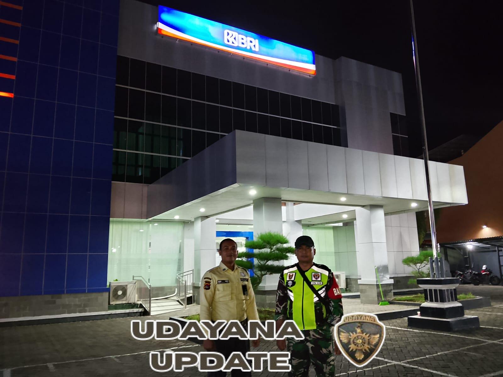 Koramil 1607-01/Sumbawa Gelar Patroli Rutin, Hadirkan Rasa Aman di Tengah Masyarakat