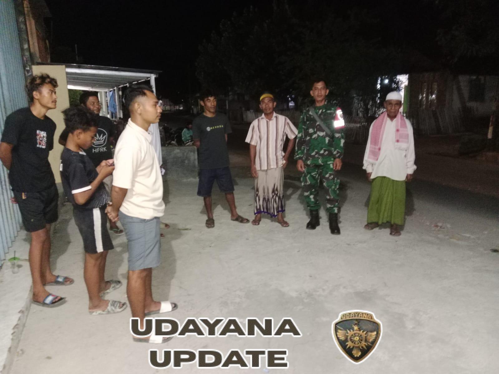 ‎Jalan Sepi Bukan Alasan Ngebut, Pesan Koramil Moyo Hilir Saat Patroli Malam