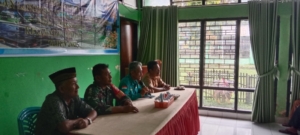 ‎Pererat Kebersamaan, Babinsa Lenangguar Ikut Musyawarah Penetapan Agenda Isra Mi’raj