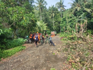 Pjs Danramil Dawan Pimpin Langsung Gotong Royong Penyiapan Lahan Koperasi Desa Merah Putih
