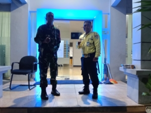 Jaga Kamtibmas Tetap Kondusif, Koramil 1607-01/Sumbawa Intensifkan Patroli Rutin