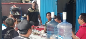 Babinsa Desa Ringdikit Laksanakan Komsos Bersama Perangkat Desa dalam Rangka Pembinaan Teritorial
