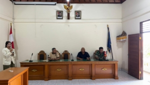 Babinsa Takmung Hadiri Perpisahan KKN Universitas Atmajaya Yogyakarta