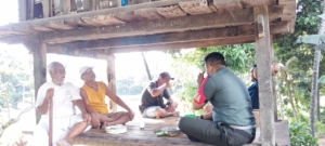 Babinsa Desa Joanyar Laksanakan Komsos dengan Warga, Perkuat Silaturahmi dan Keamanan Wilayah