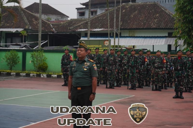 Upacara Hari Senin Di Kodim Klungkung Diwarnai Tradisi Penerimaan Warga Baru