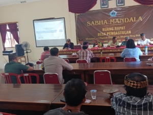 Musyawarah Desa Pengastulan Bahas Laporan Realisasi APBDes Tahun Anggaran 2025