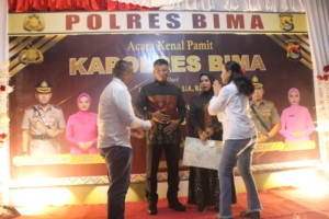 TNI–Polri di Bima Teguhkan Komitmen Jaga Kamtibmas Lewat Acara Pisah Sambut Kapolres