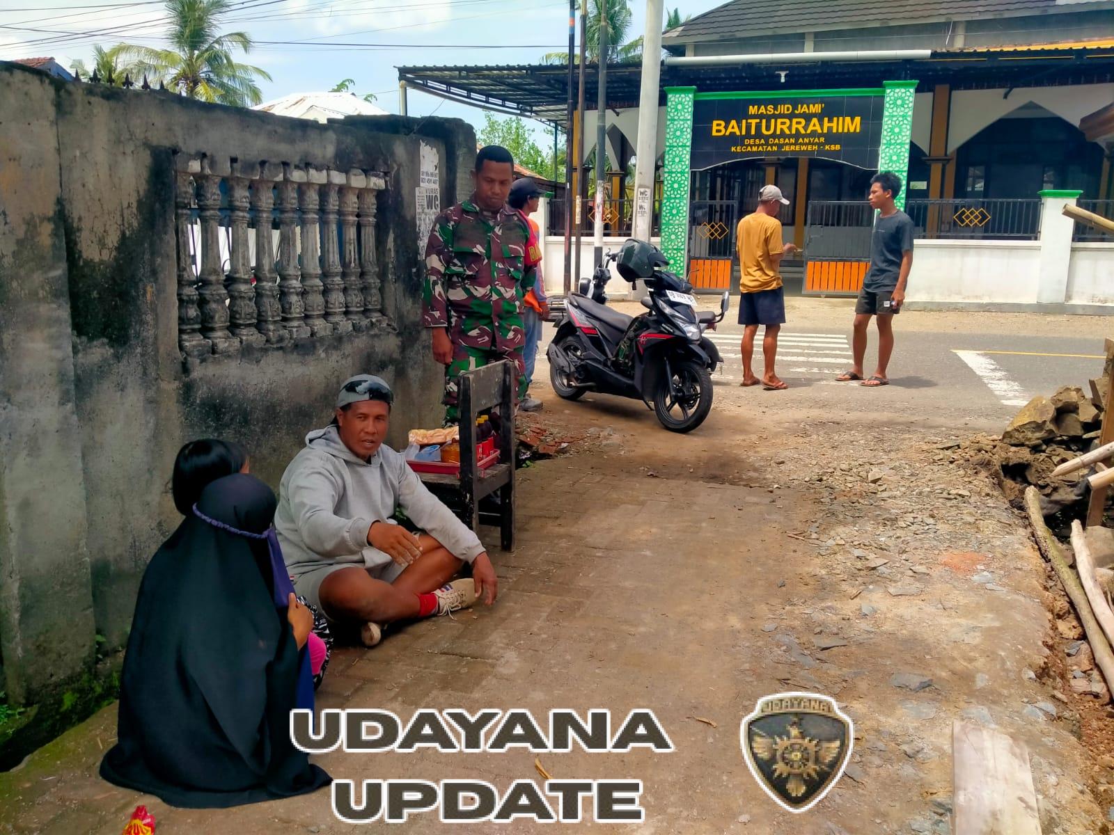 Patroli Wilayah, Babinsa Dadan Anyar Ajak Warga Jaga Kamtibmas