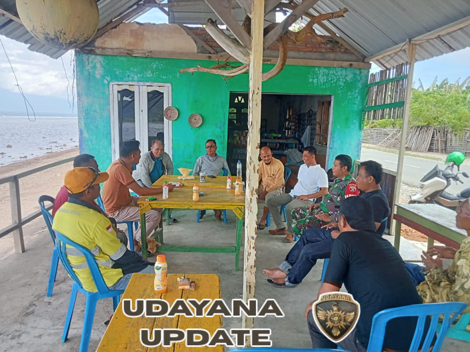 Jaga Kamtibmas, Babinsa Desa Tuananga Laksanakan Komsos Bersama Warga