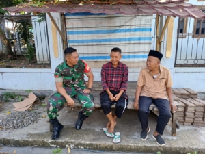 Sambut Tahun Baru, Babinsa Potu Beri Edukasi Keamanan kepada Warga Rasabou