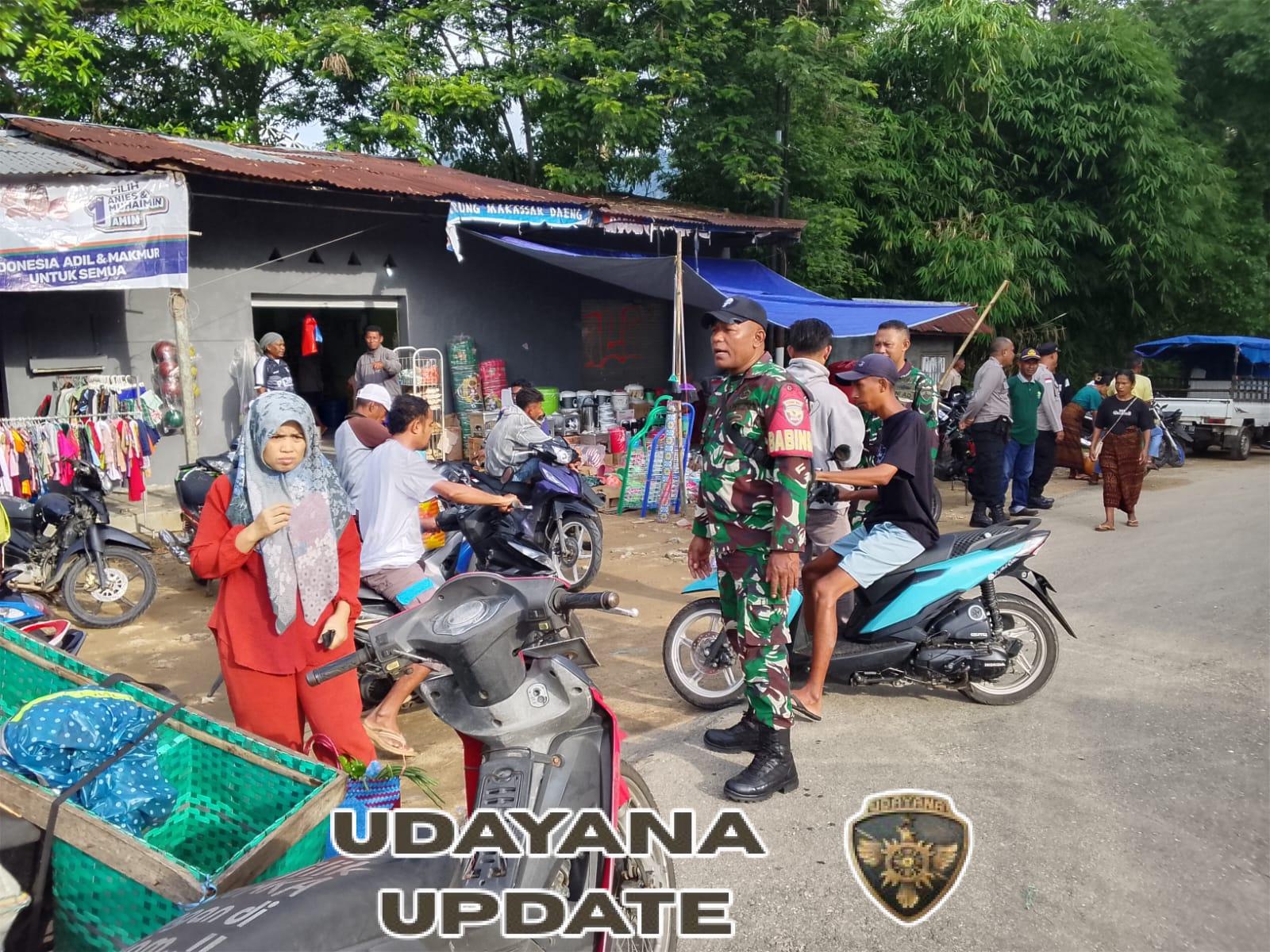 Perkuat Kamtibmas, TNI Dan Polri Dampingi Penertiban Arus Lalu Lintas di Pasar