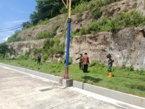 Babinsa se-Kecamatan Brang Ene Siapkan Area Penghijauan di Bendungan Tiu Suntuk