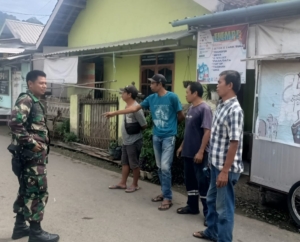 Melalui Komsos, Babinsa Meraran Pantau Perkembangan Situasi Desa Binaan