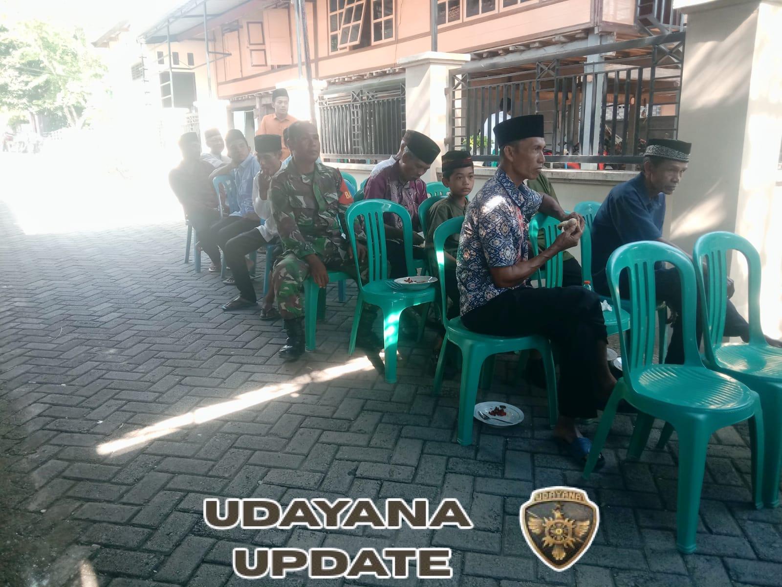 Pererat Kemanunggalan TNI–Rakyat, Babinsa Seteluk Hadiri Acara Takziah Warga Binaan