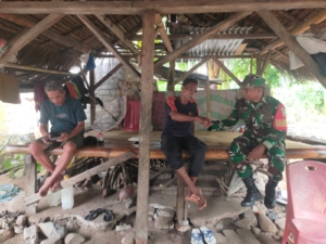 Perkuat Kamtibmas Wilayah, Babinsa Desa Maubasa Laksanakan Komsos