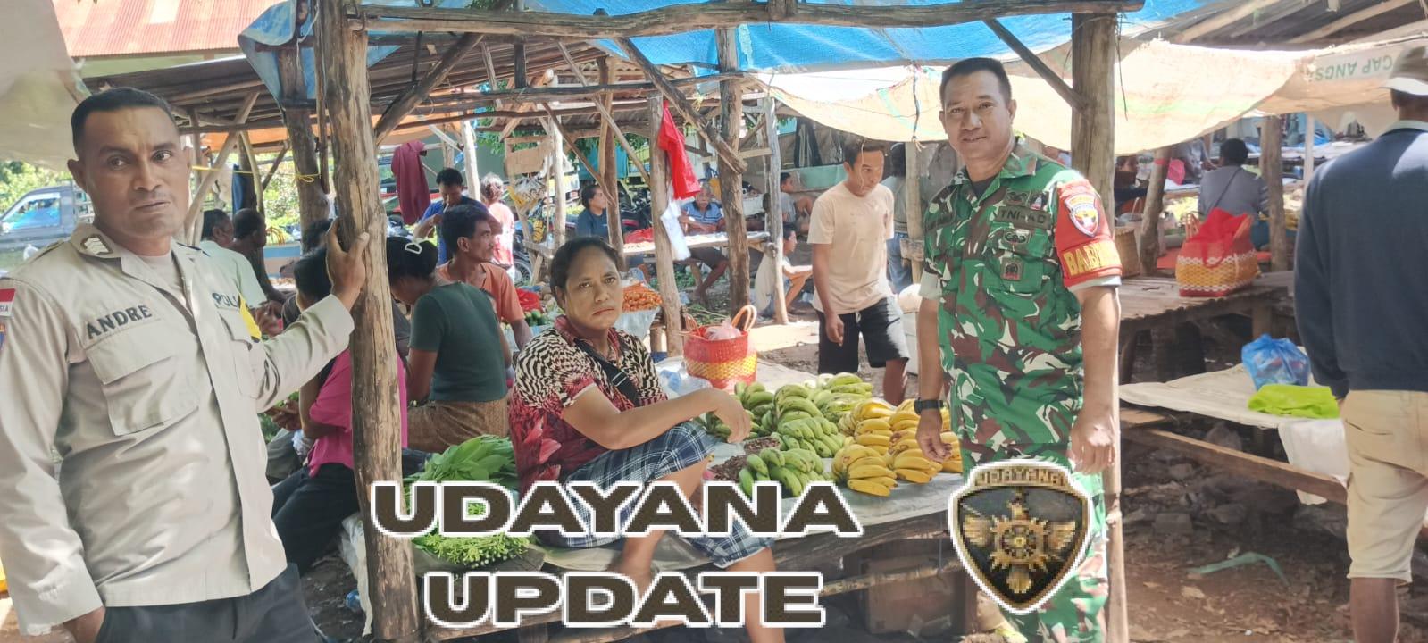 Pemantauan Pasar Tradisional Wulumanu oleh Babinsa Kodim 1601/Sumba Timur