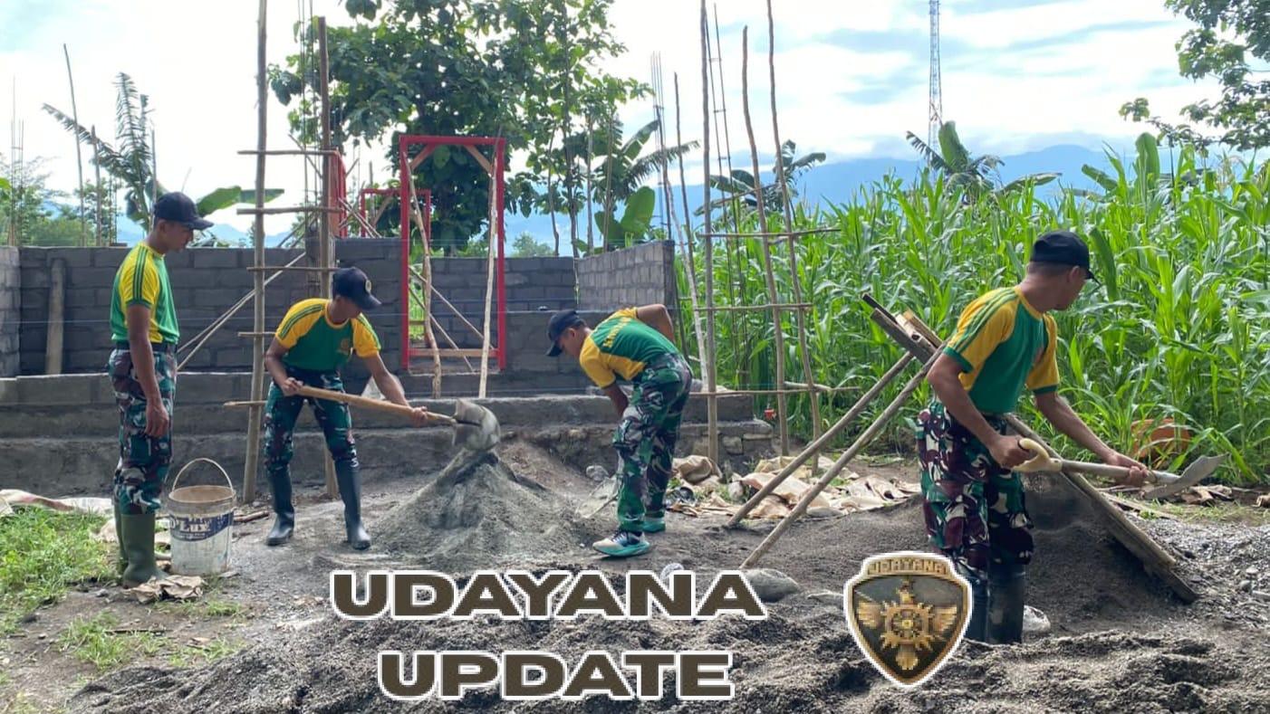 Satgas Pamtas Pos Turiskain Bantu Renovasi Rumah Warga Maumutin