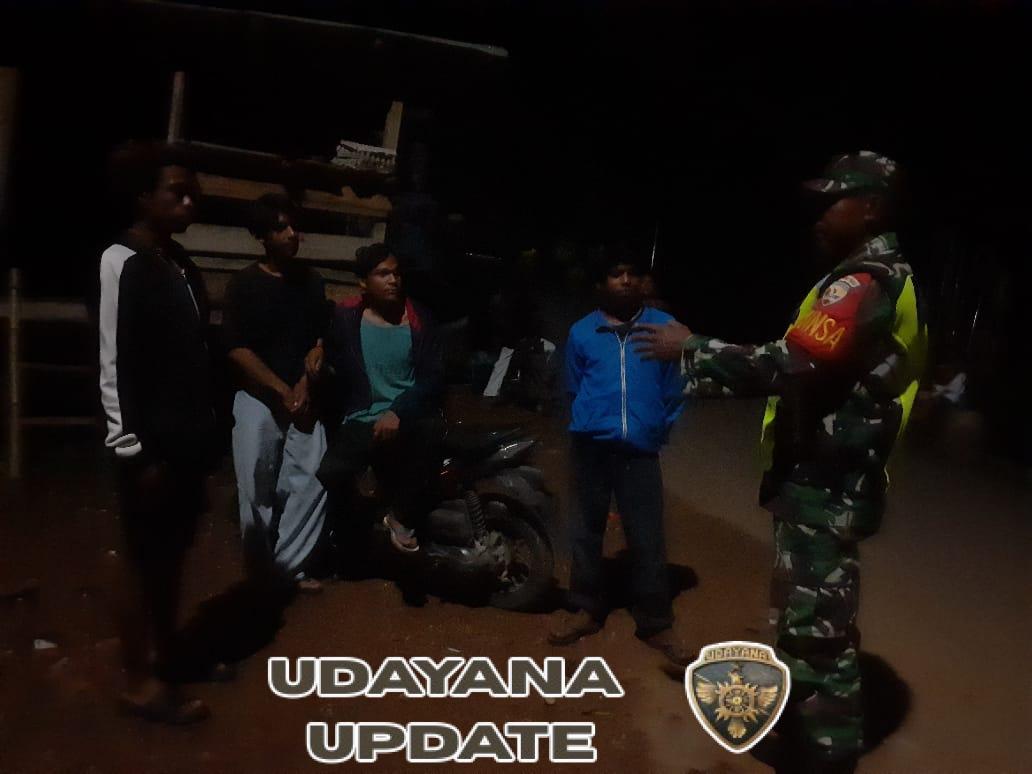 Patroli Malam Koramil Wawo Gencarkan Kesadaran Keamanan Lingkungan di Kecamatan Lambitu