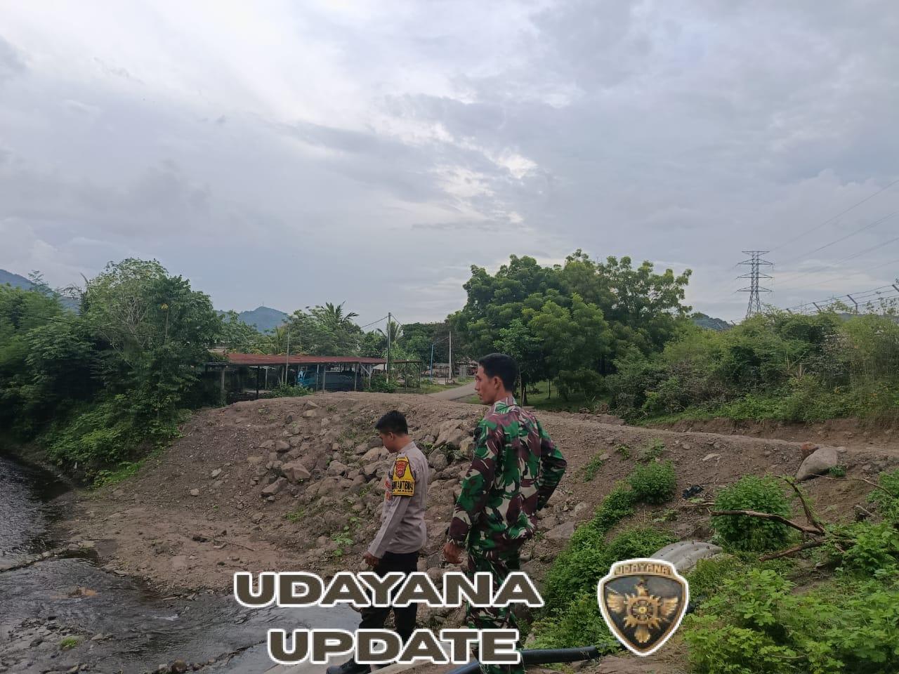 Ikan Mati Mengapung di Desa Maluk, Babinsa Bersama Aparat dan PT. AMNT Lakukan Pengecekan