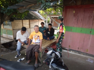 Babinsa Desa Kala Ajak Warga Tingkatkan Kewaspadaan dan Jaga Kamtibmas