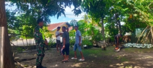 Monitoring Wilayah dan Komsos, Babinsa Raporendu Perkuat Kemanunggalan TNI-Rakyat